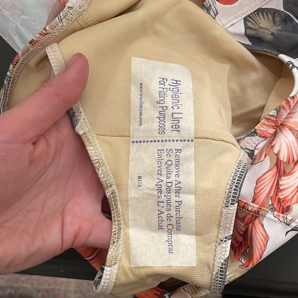 🦄  ALERT! RARE Kortni Jeane Vintage Hawaiian RA Top and HW Bottoms - Picture 8 of 10